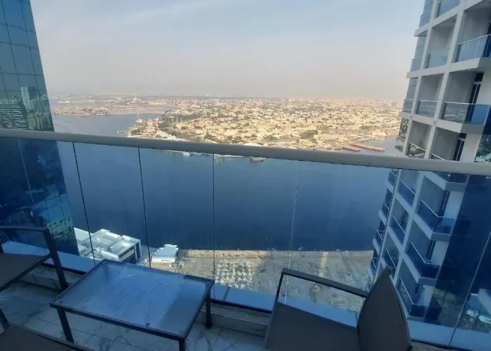 Oasis Tower Family Apartment 2302
